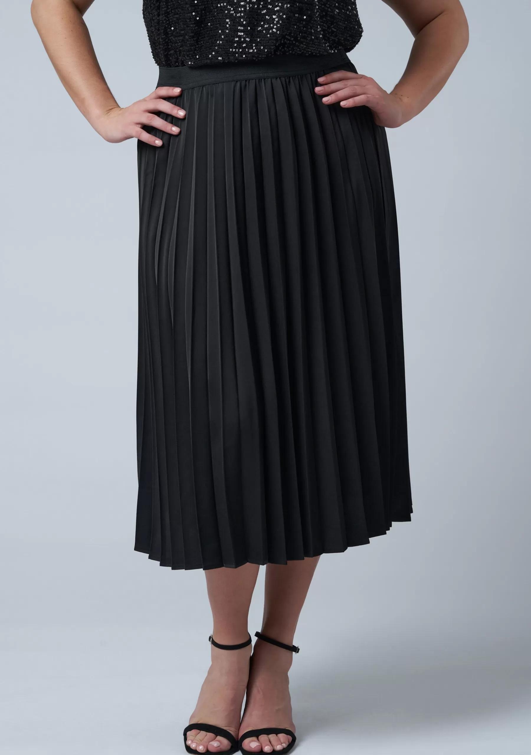 Curve Project Midi Skirts>My Best Pleated Satin Skirt