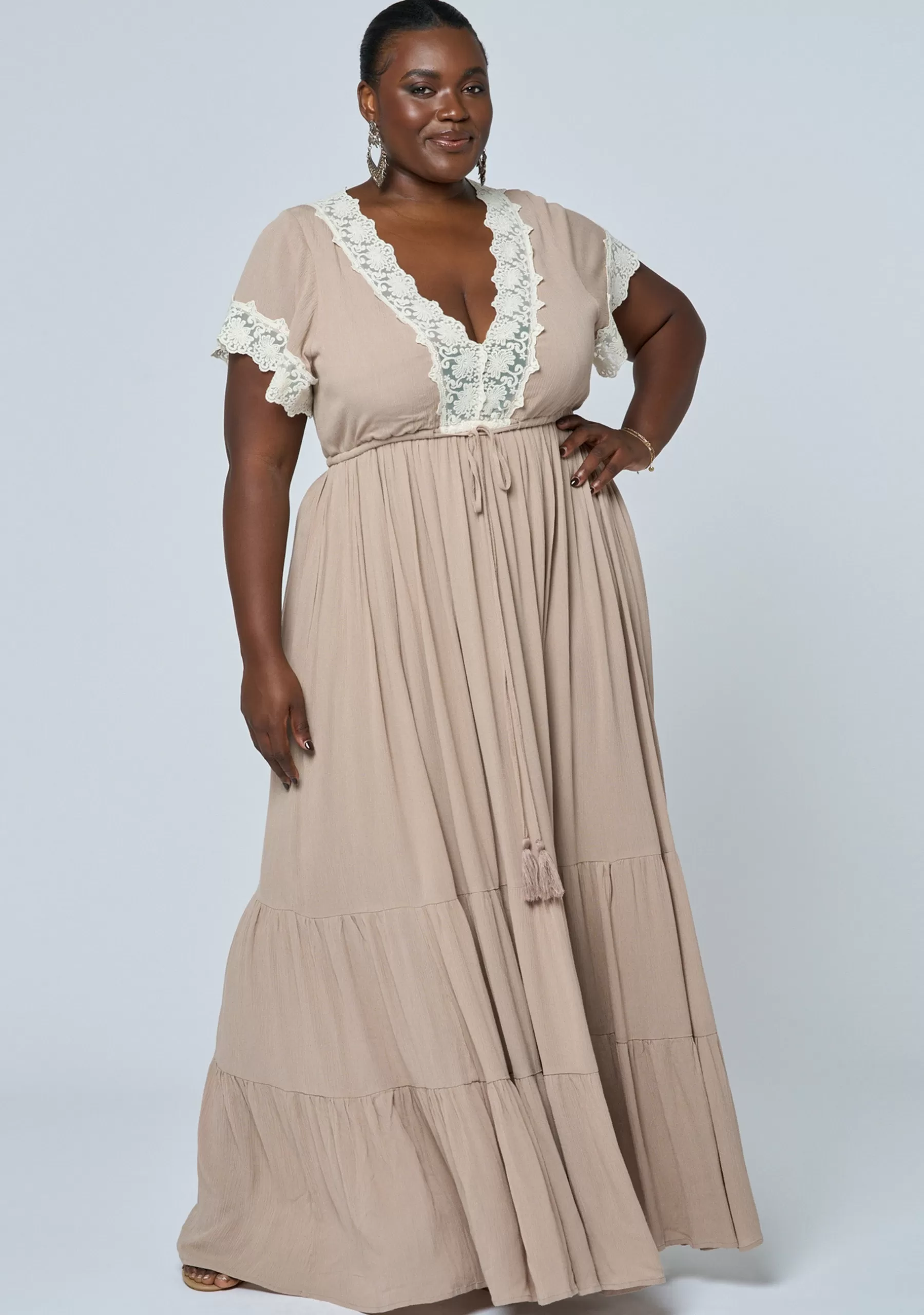 Curve Project Boho Dresses | Maxi Dresses>Mysticism Lace Maxi Dress