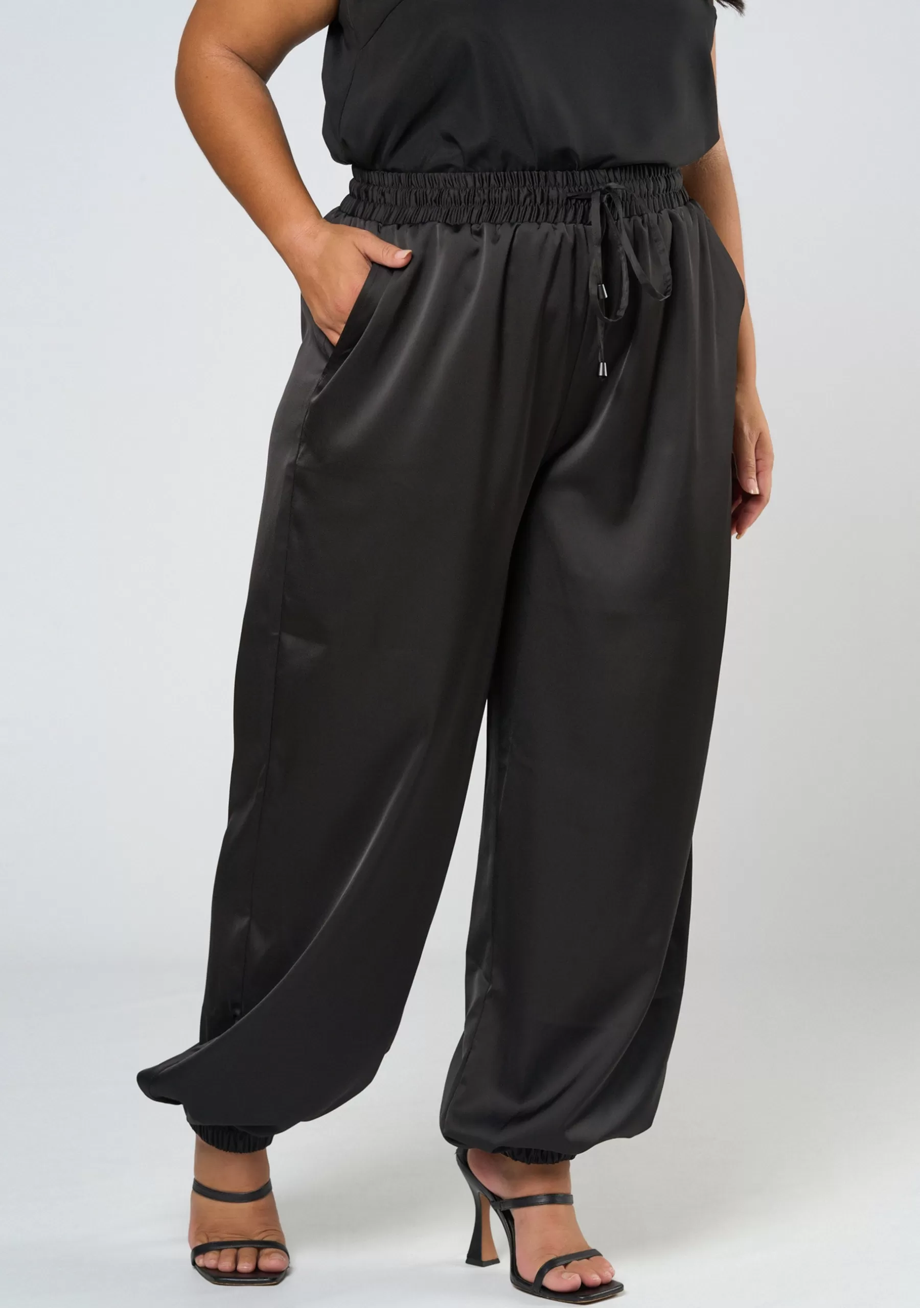 Curve Project Pants>No Diggity Satin Jogger Pant