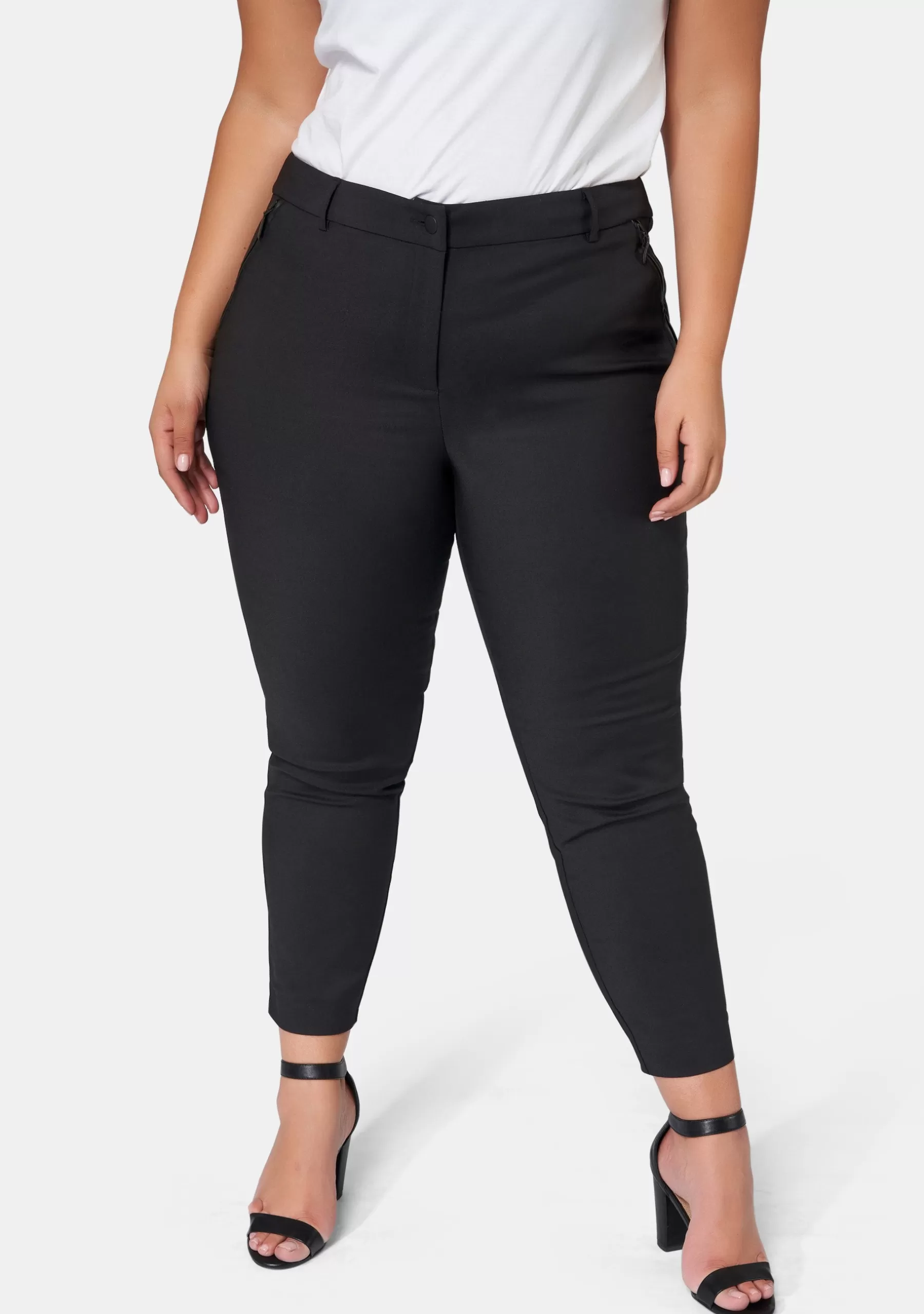 Curve Project Pants>Pascale Zip Detail Pant