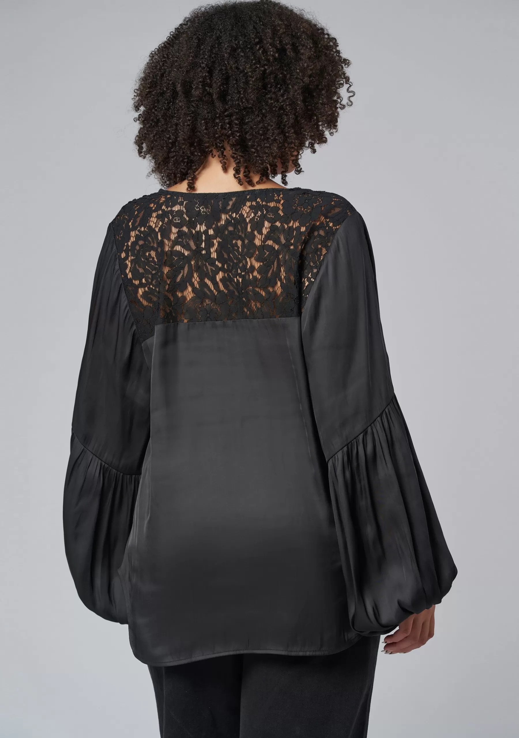 Curve Project Shirts & Blouses>Trouble Lace Blouse